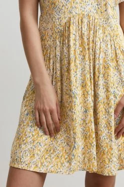 Zomerjurken Zomerjurk FLORINE Dames Beige -Jurk Stijl Verkoop 7428faabf8df458ac7036a3af110183b